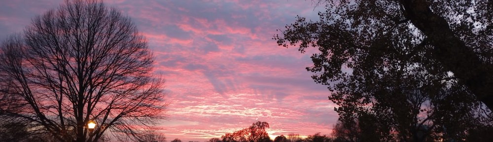 A sunset over the St. Paul Highland golf course